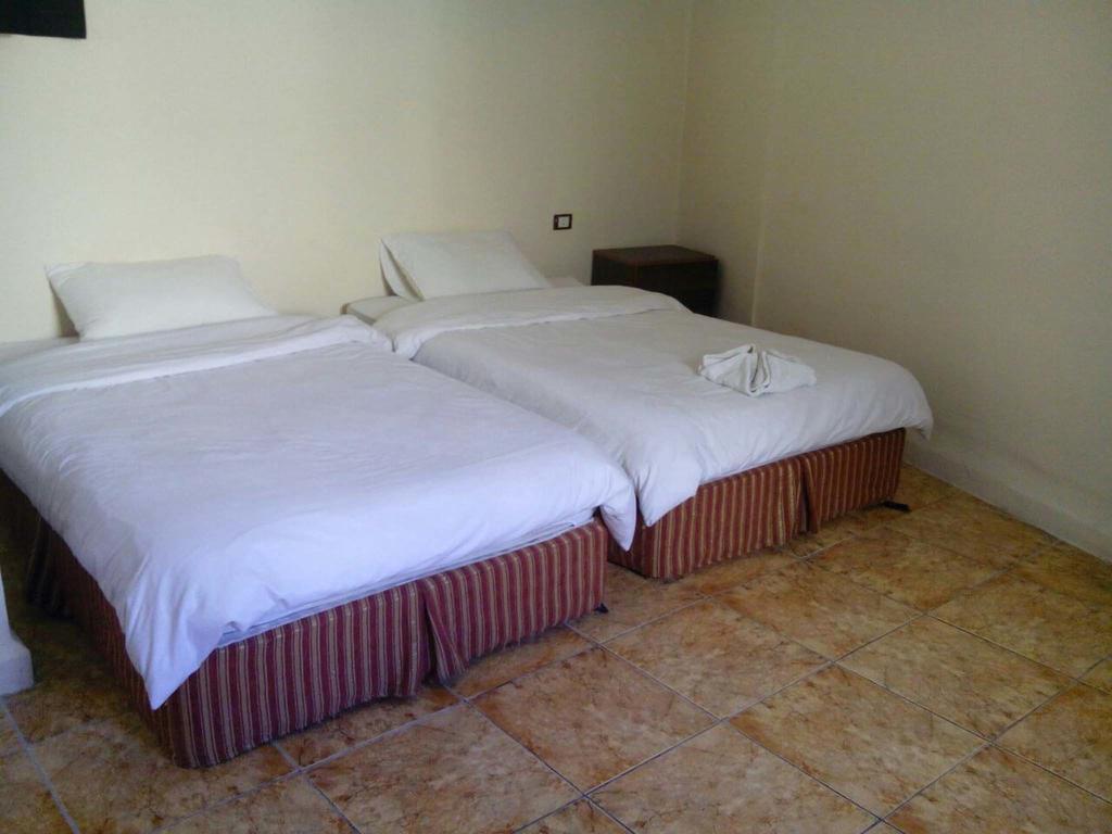 Al-Houriat Hotel Amman Exterior foto