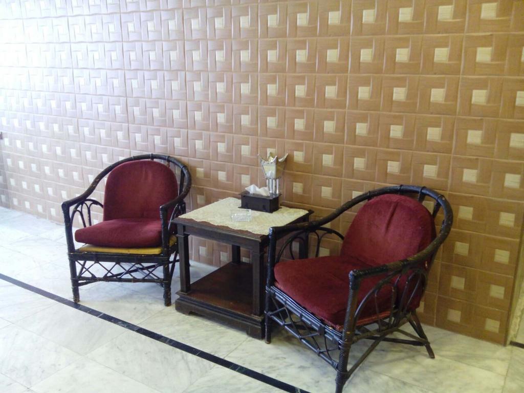Al-Houriat Hotel Amman Exterior foto