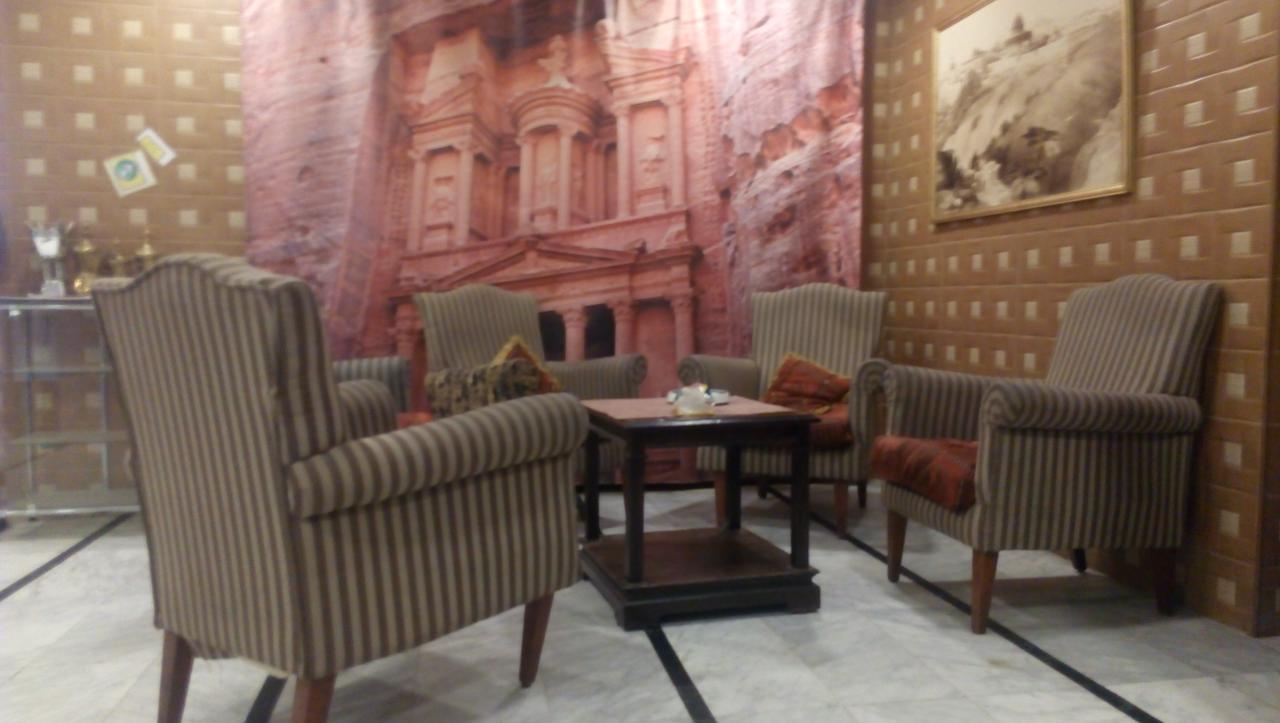 Al-Houriat Hotel Amman Exterior foto